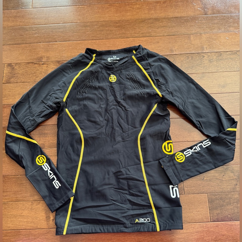 SKINS Womens M Skins A200 Long Sleeve Compression shirt Black